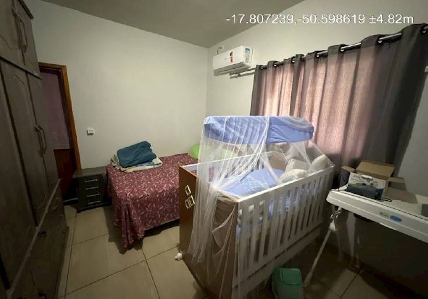 Casa no Centro - Santa Helena De Goiás/GO, localizado em Santa Helena De Goiás - GO, bairro Centro