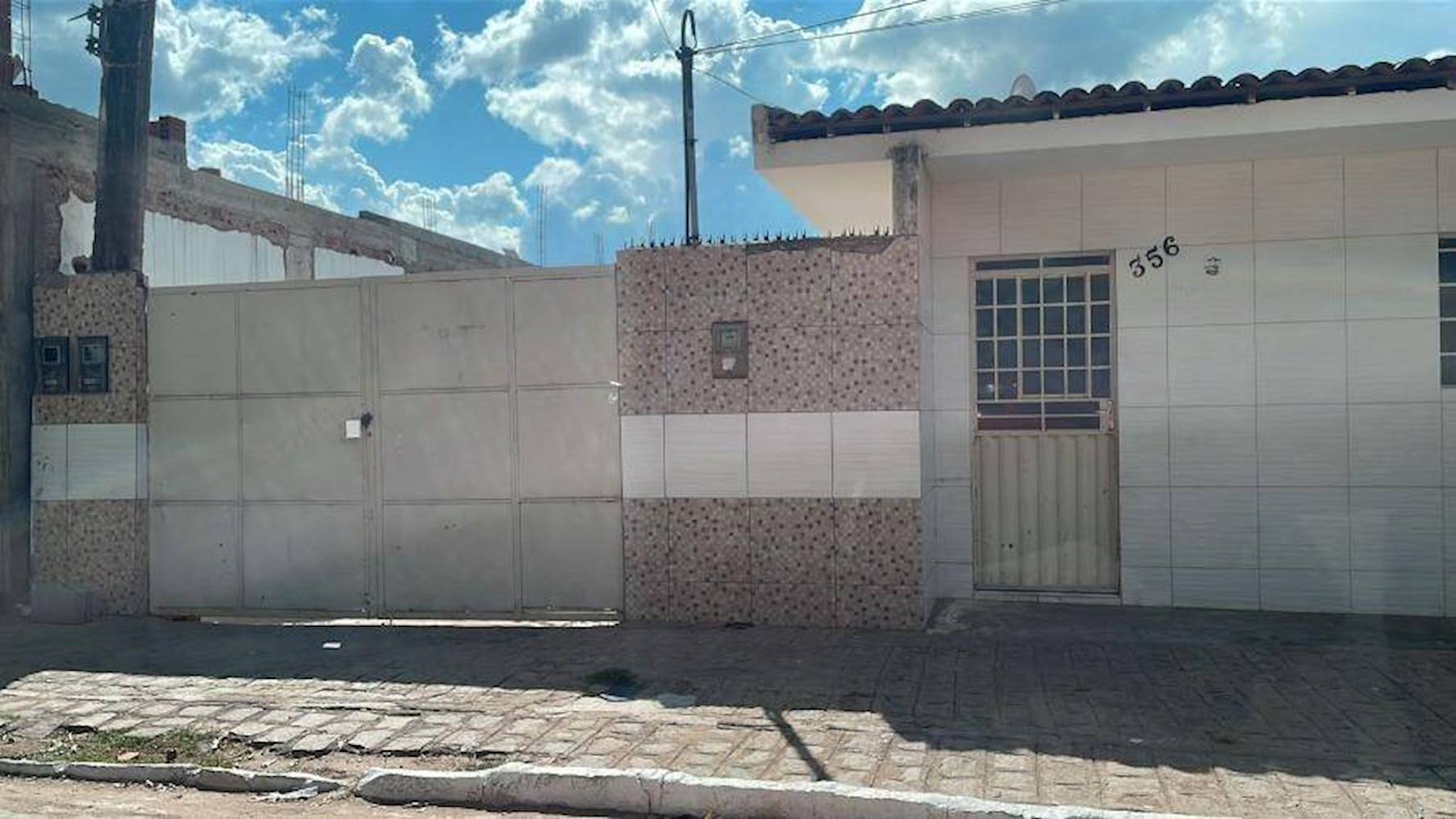 Casa em Tancredo neves - Serra Talhada/PE, localizado em Serra Talhada - PE, bairro Tancredo Neves