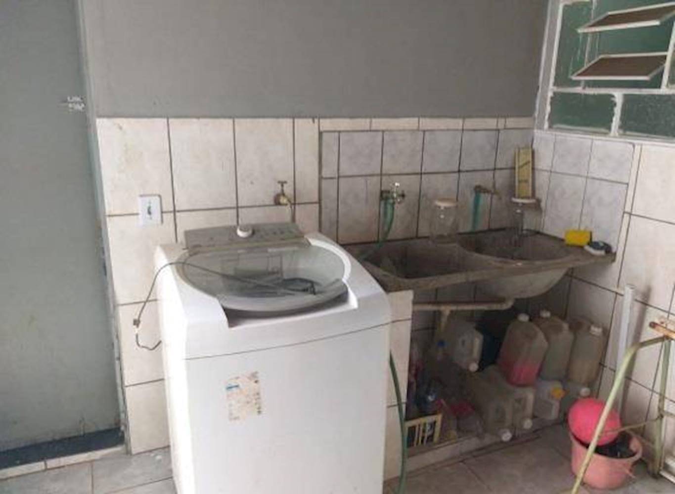Casa no Jardim Adelino Simioni em Ribeirão Preto/SP, localizado em Ribeirão Preto - SP, bairro Jardim Adelino Simioni