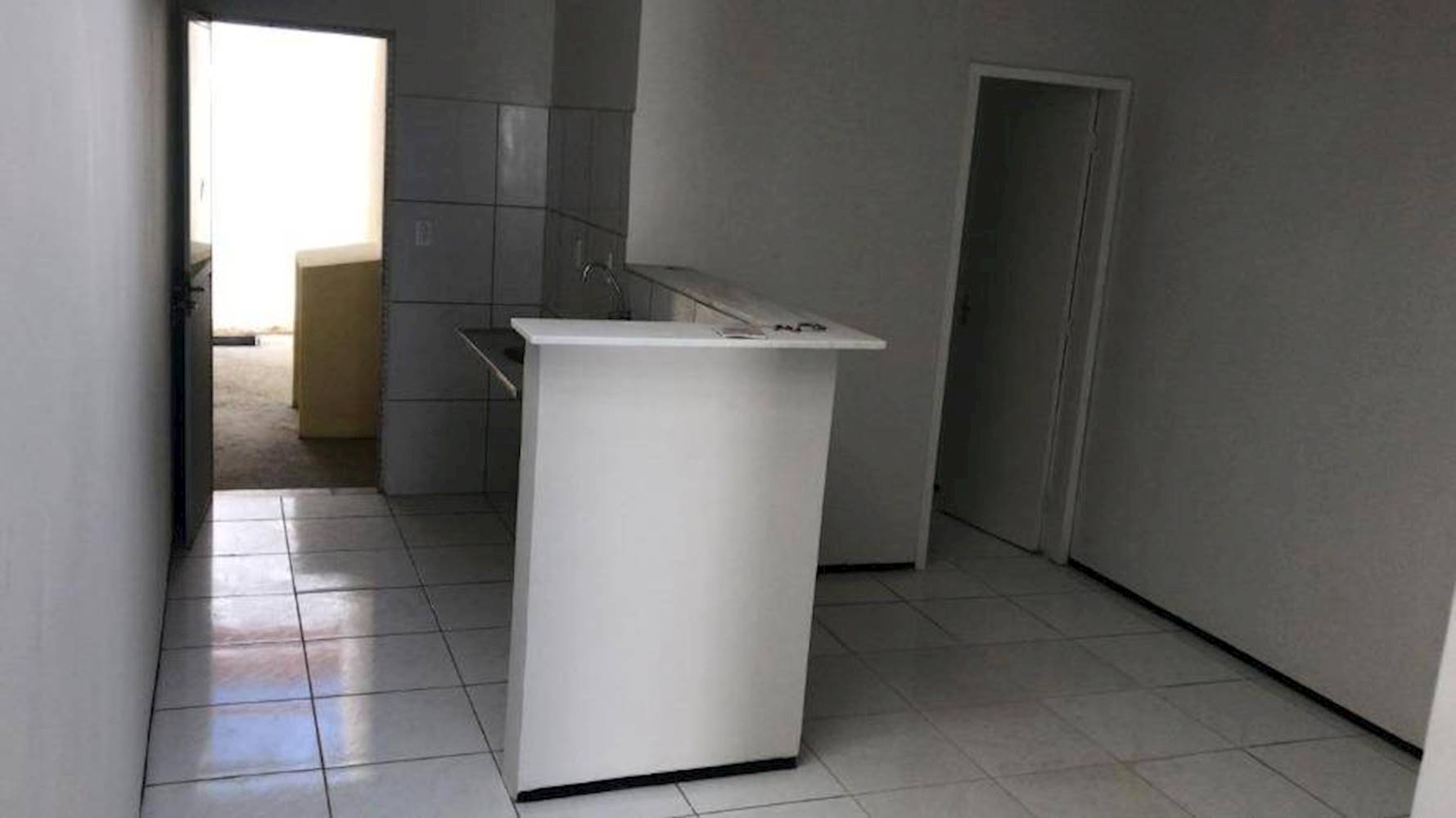 Casa na Furna da Onça em Maracanaú/CE, localizado em Maracanaú - CE, bairro Furna da Onça