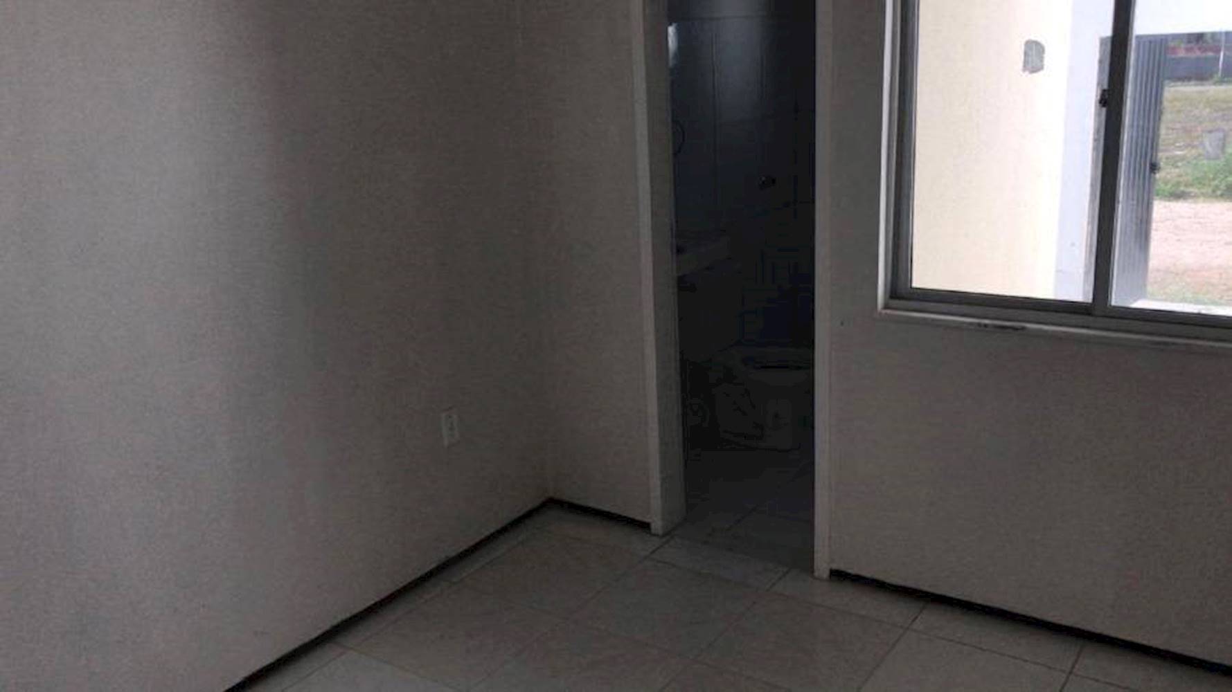 Casa na Furna da Onça em Maracanaú/CE, localizado em Maracanaú - CE, bairro Furna da Onça