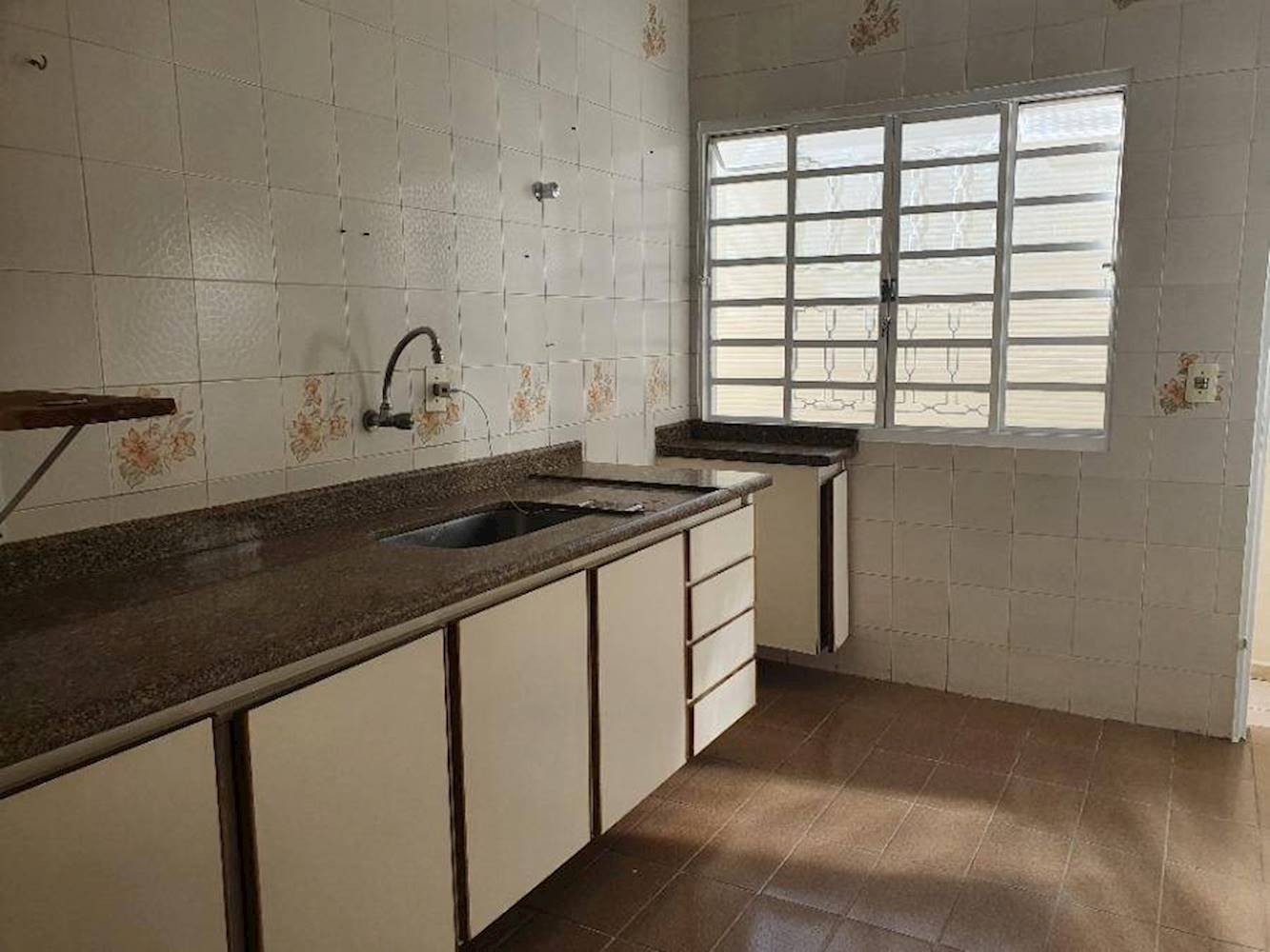 Casa no Jardim Pérola - Marília/SP, localizado em Marília - SP, bairro Jardim Pérola