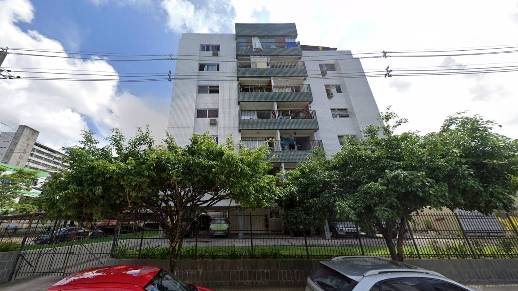 Apartamento no "Edifício Antibes" - Várzea - Recife/PE, localizado em Recife - PE, bairro Várzea