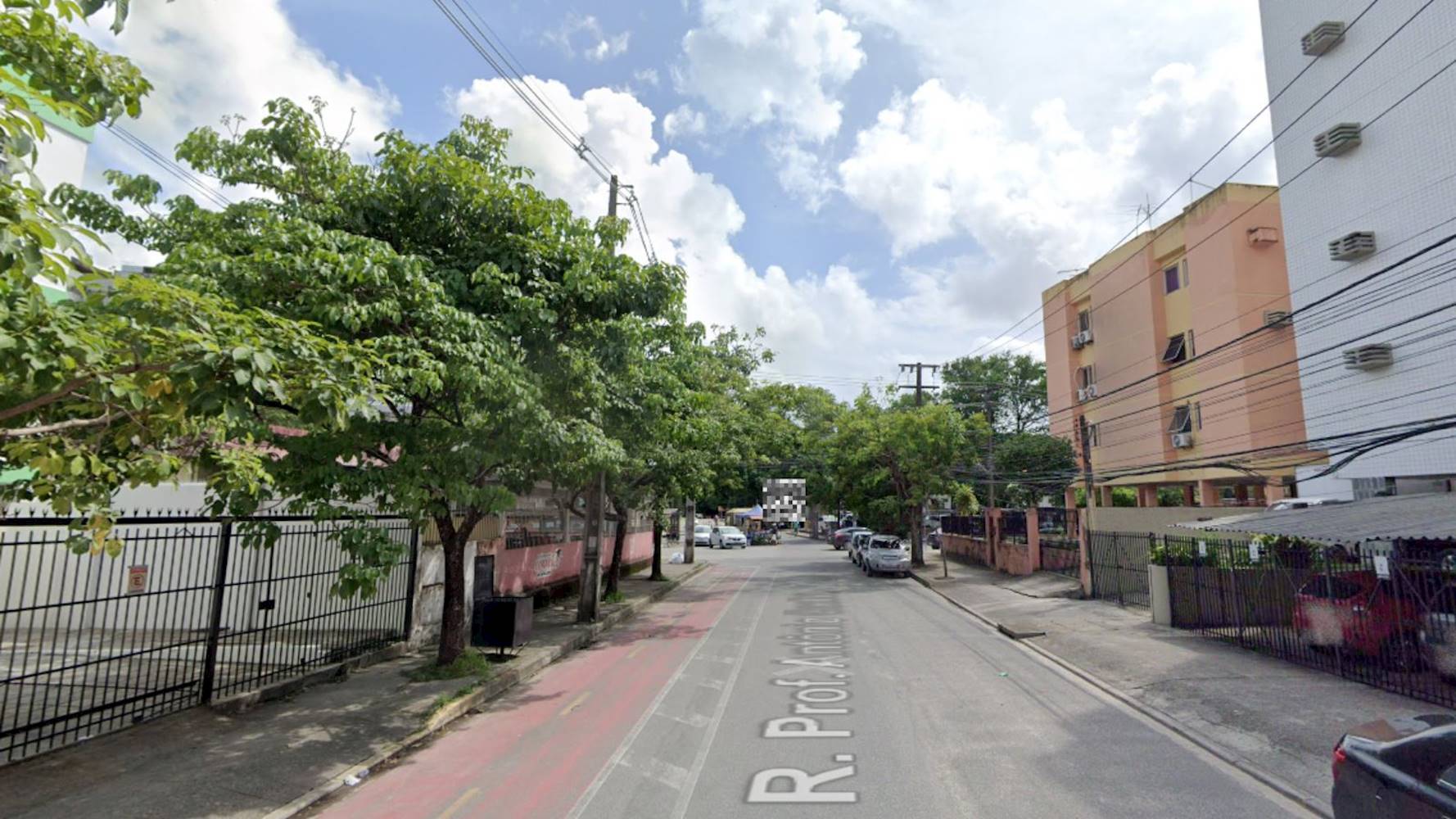 Apartamento no "Edifício Antibes" - Várzea - Recife/PE, localizado em Recife - PE, bairro Várzea