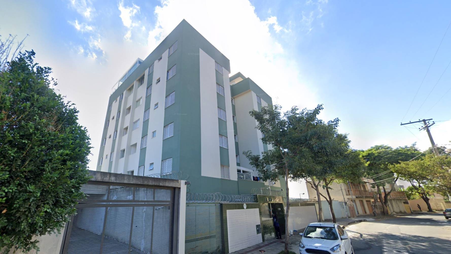 Apartamento no " Edifício Manuela" - Laranjeiras - Belo Horizonte/MG, localizado em Belo Horizonte - MG, bairro Laranjeiras