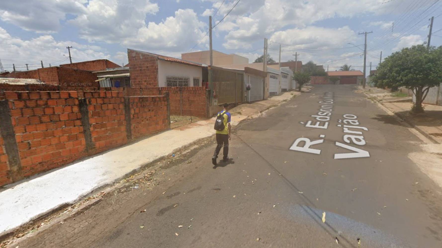 Casa no Jardim Edisom da Silva Lima - Marília/SP, localizado em Marília - SP, bairro Jardim Edisom da Silva Lima