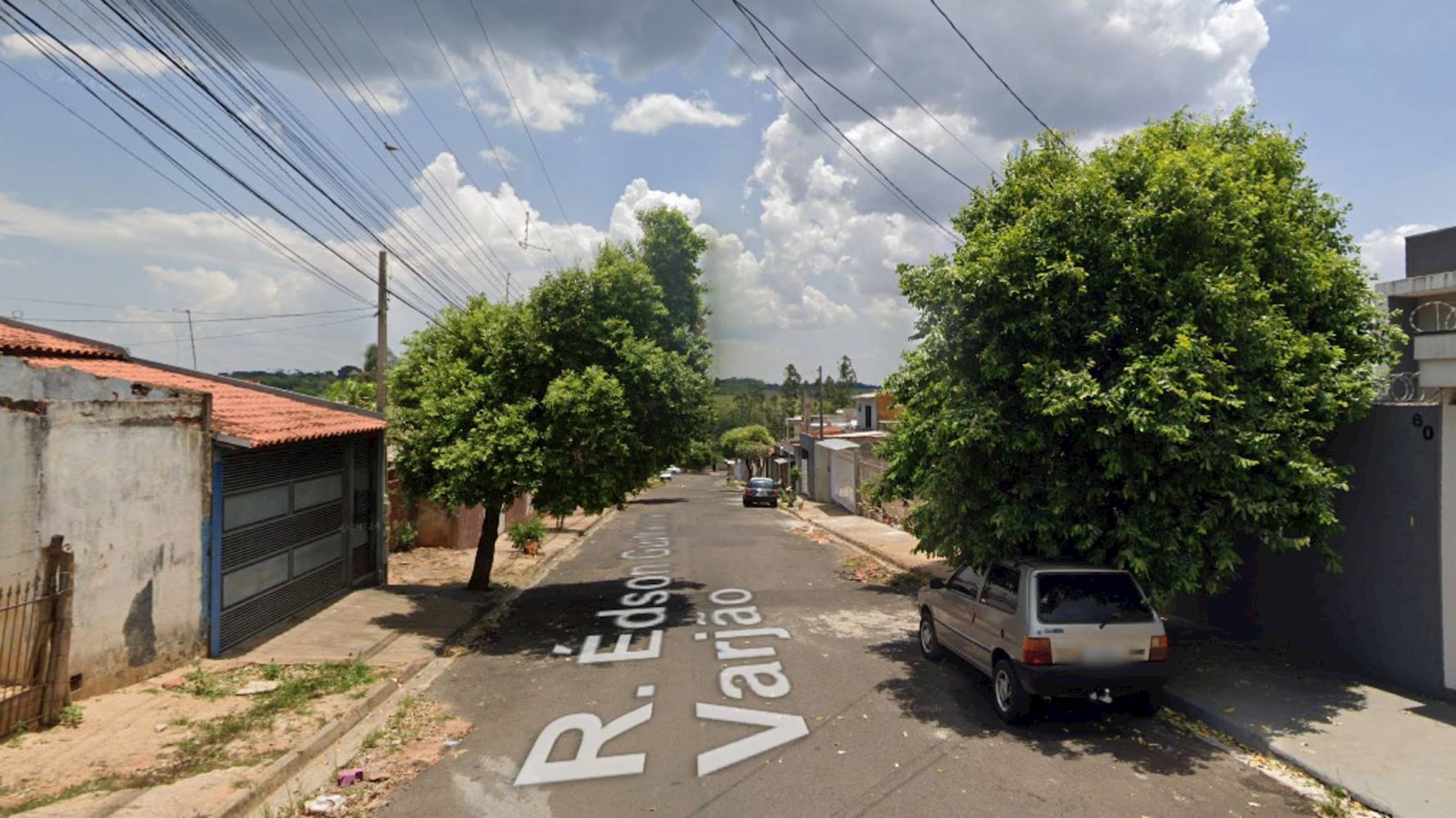 Casa no Jardim Edisom da Silva Lima - Marília/SP, localizado em Marília - SP, bairro Jardim Edisom da Silva Lima
