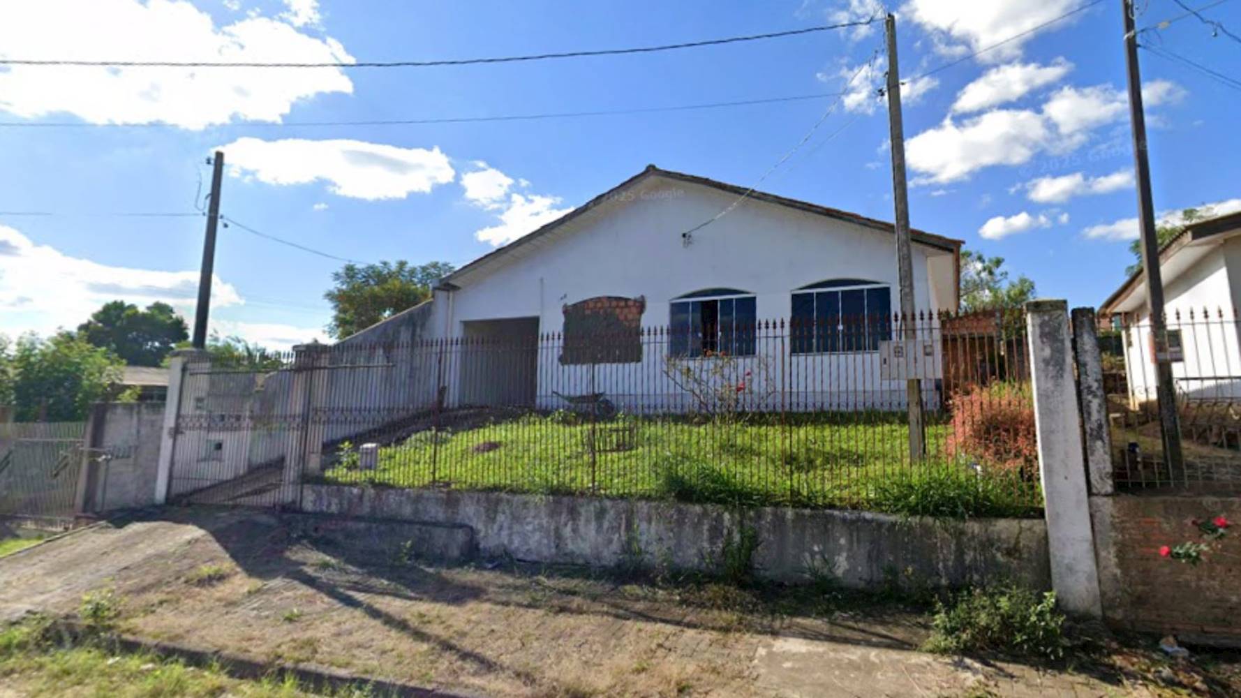 Casa em Colônia Dona Luiza - Ponta Grossa/PR, localizado em Ponta Grossa - PR, bairro Colônia Dona Luiza