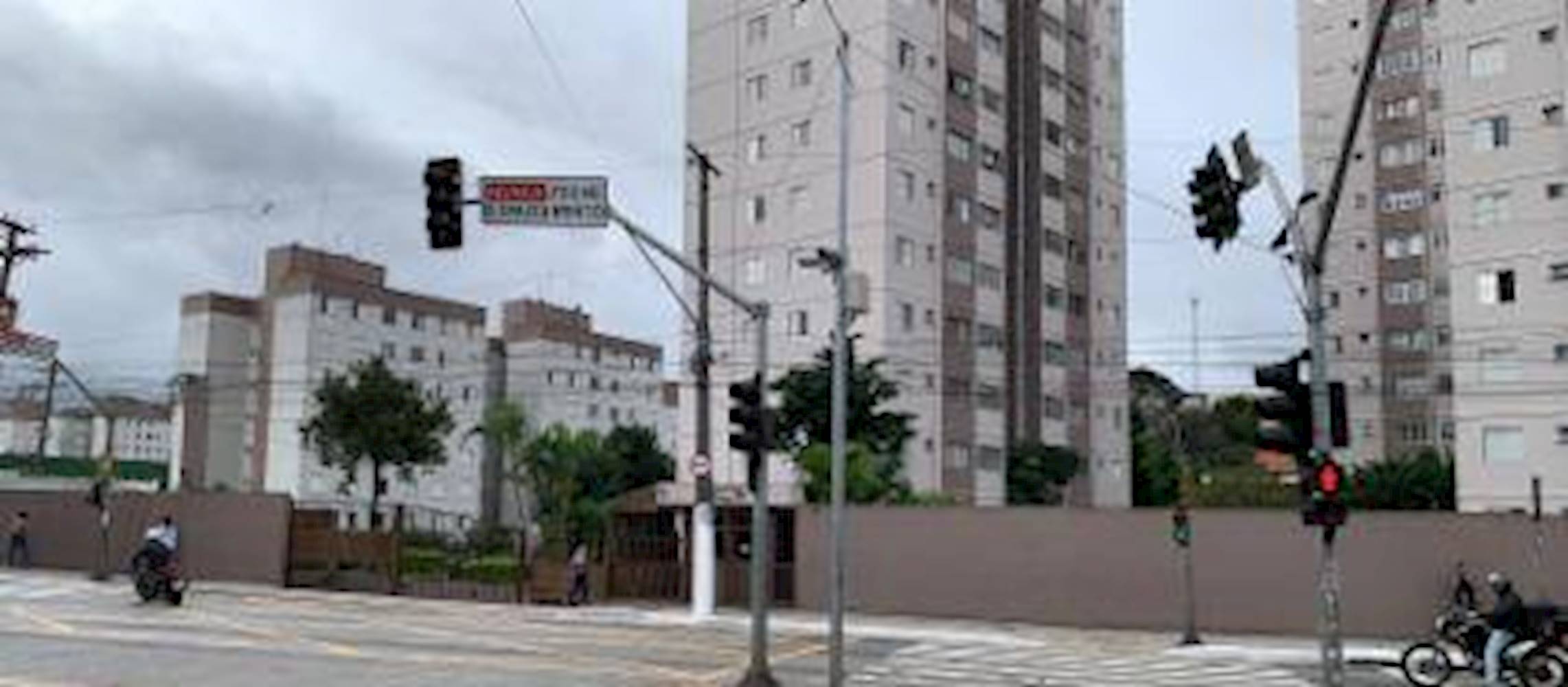 Apartamento em Tuparoquera - São Paulo/SP, localizado em São Paulo - SP, bairro Tuparoquera