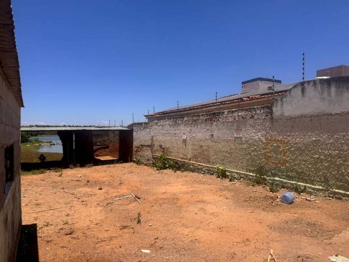 Terreno no Dom Zacarias R. De Moura - Cajazeiras/PB, localizado em Cajazeiras - PB, bairro Cajazeiras