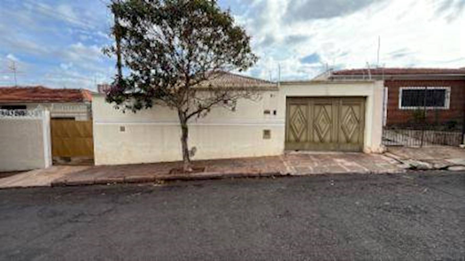 Casa em Laurini - Araraquara/SP, localizado em Araraquara - SP, bairro Laurini