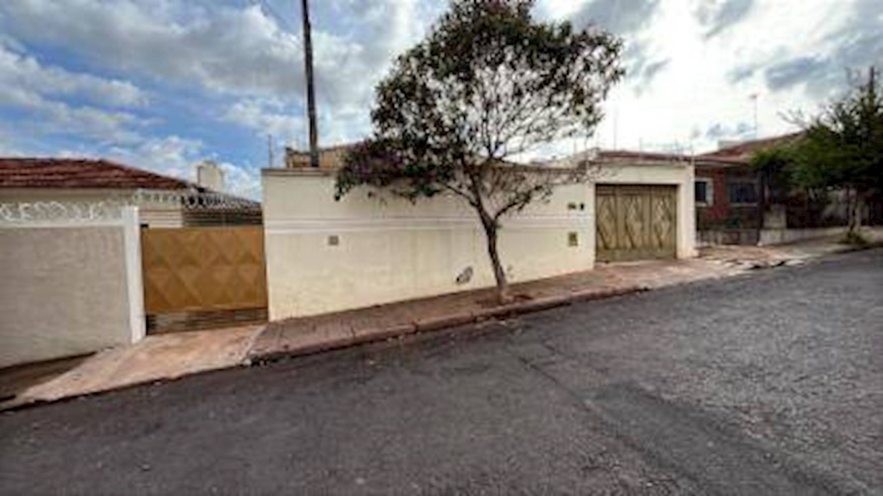 Casa em Laurini - Araraquara/SP, localizado em Araraquara - SP, bairro Laurini