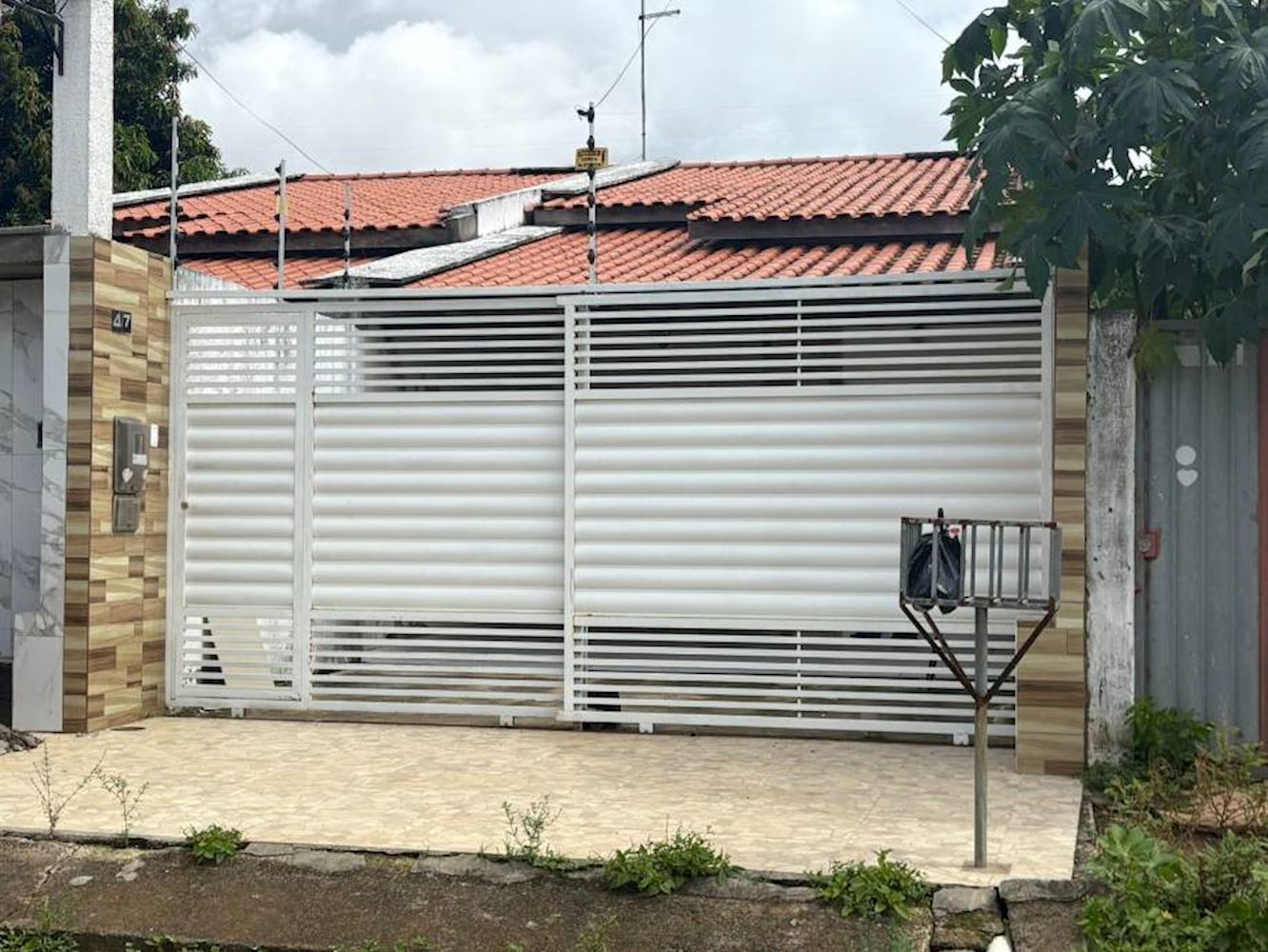 Casa em Magabeira - Feira de Santana/BA, localizado em Feira De Santana - BA, bairro Mangabeira
