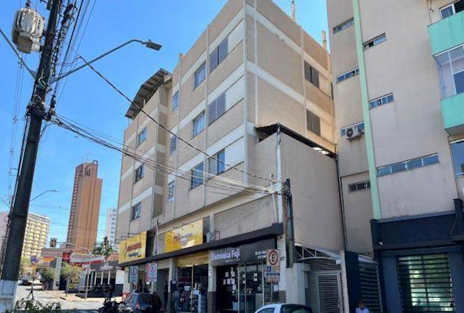 Apartamento no "Edifício Marumby" - Centro - Londrina/PR, localizado em Londrina - PR, bairro Centro