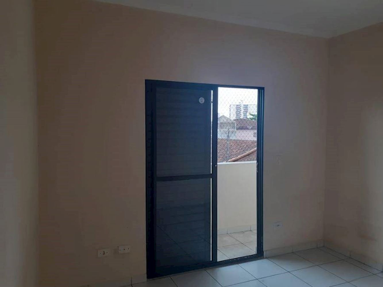 Casa na Vila Caiçara em Praia Grande/SP, localizado em Praia Grande - SP, bairro Vila Caiçara
