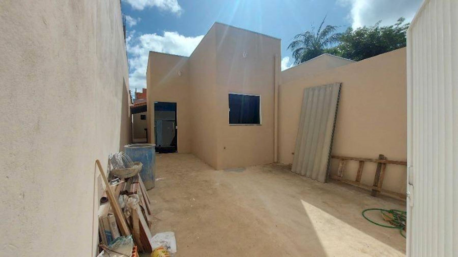Casa no Jaragua - Montes Claros/MG, localizado em Montes Claros - MG, bairro Jaragua