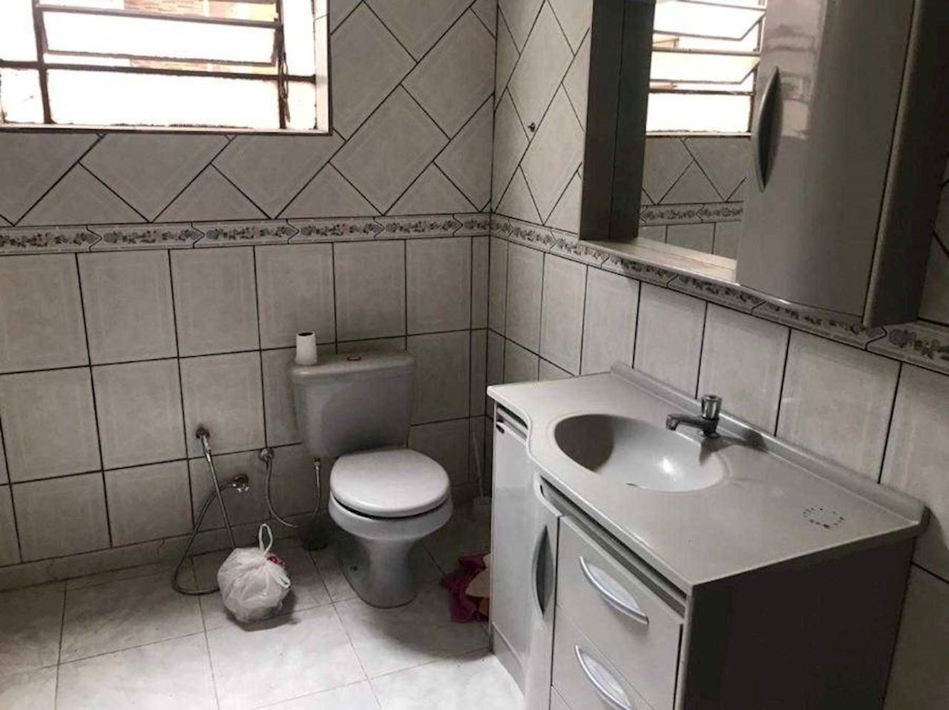 Apartamento no "Edifício Dona Fani" - Centro - Uruguaiana/RS, localizado em Uruguaiana - RS, bairro Centro