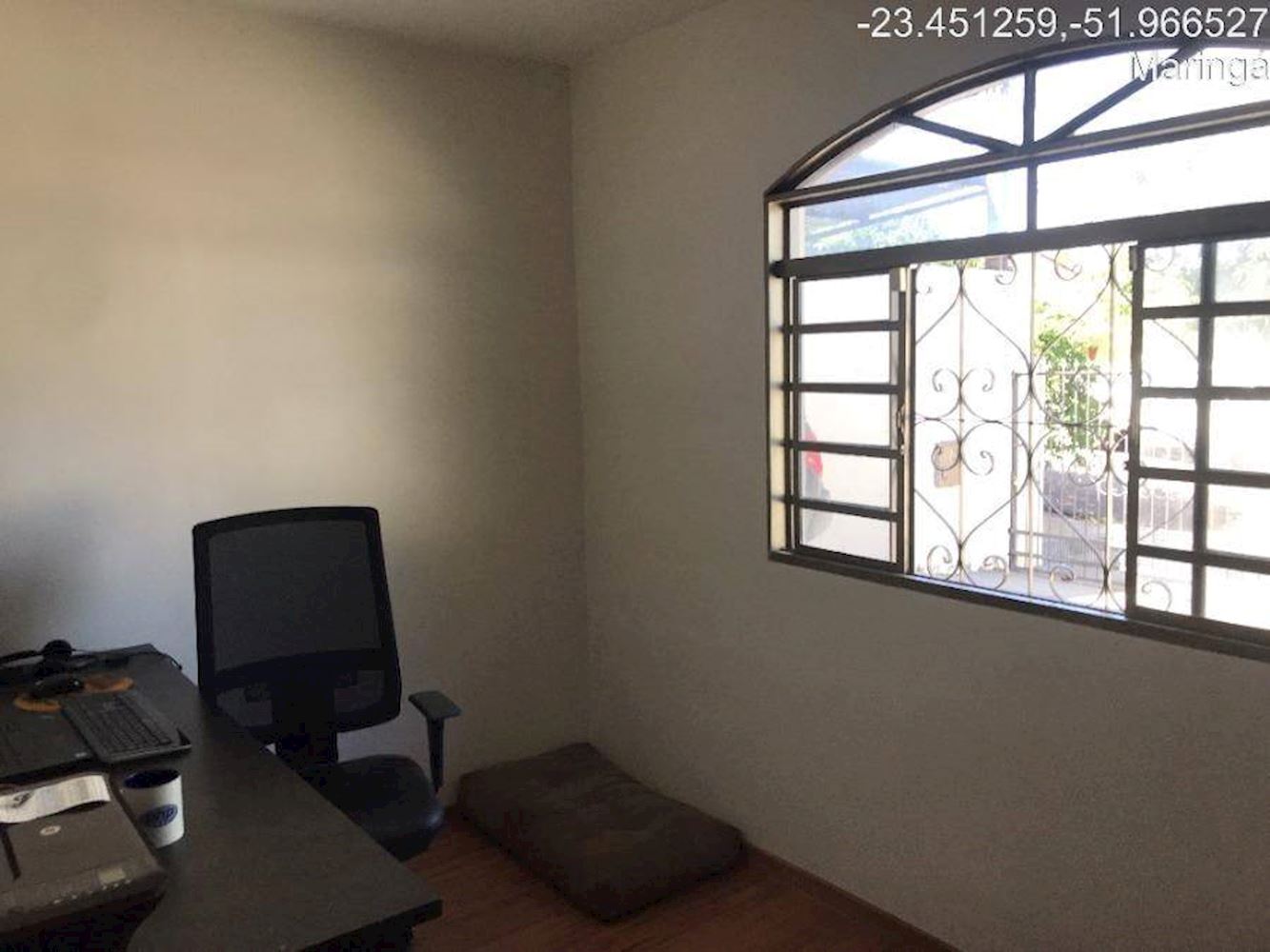 Casa no Conjunto Habitacional Inocente Vilanova Júnior em Maringá/PR, localizado em Maringá - PR