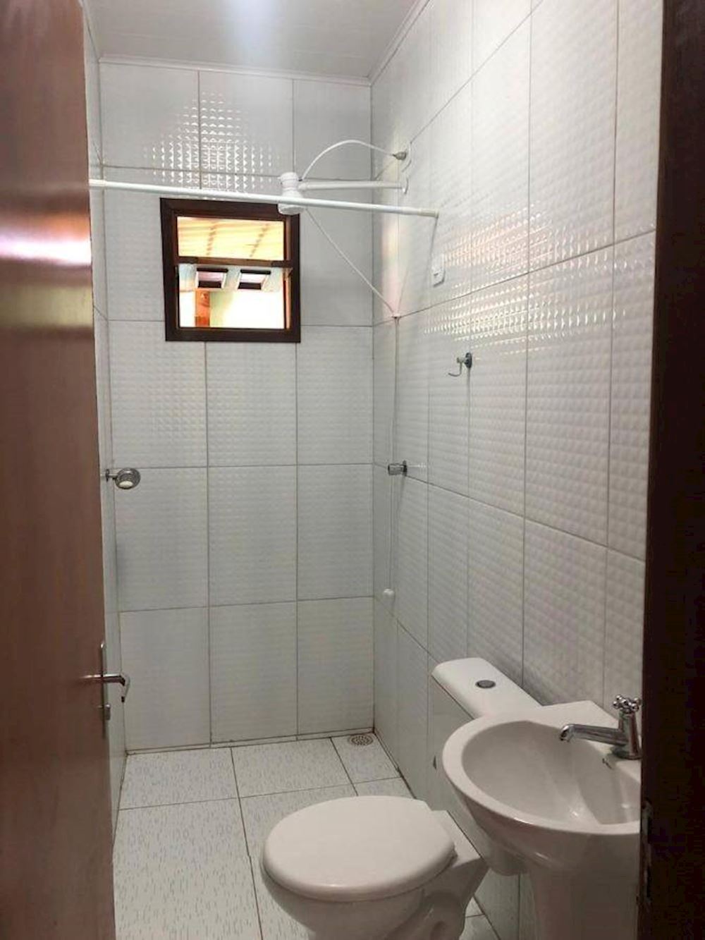 Casa no Distrito Pe Leve - Limoeiro De Anadia/AL, localizado em Limoeiro De Anadia - AL, bairro Distrito Pe Leve