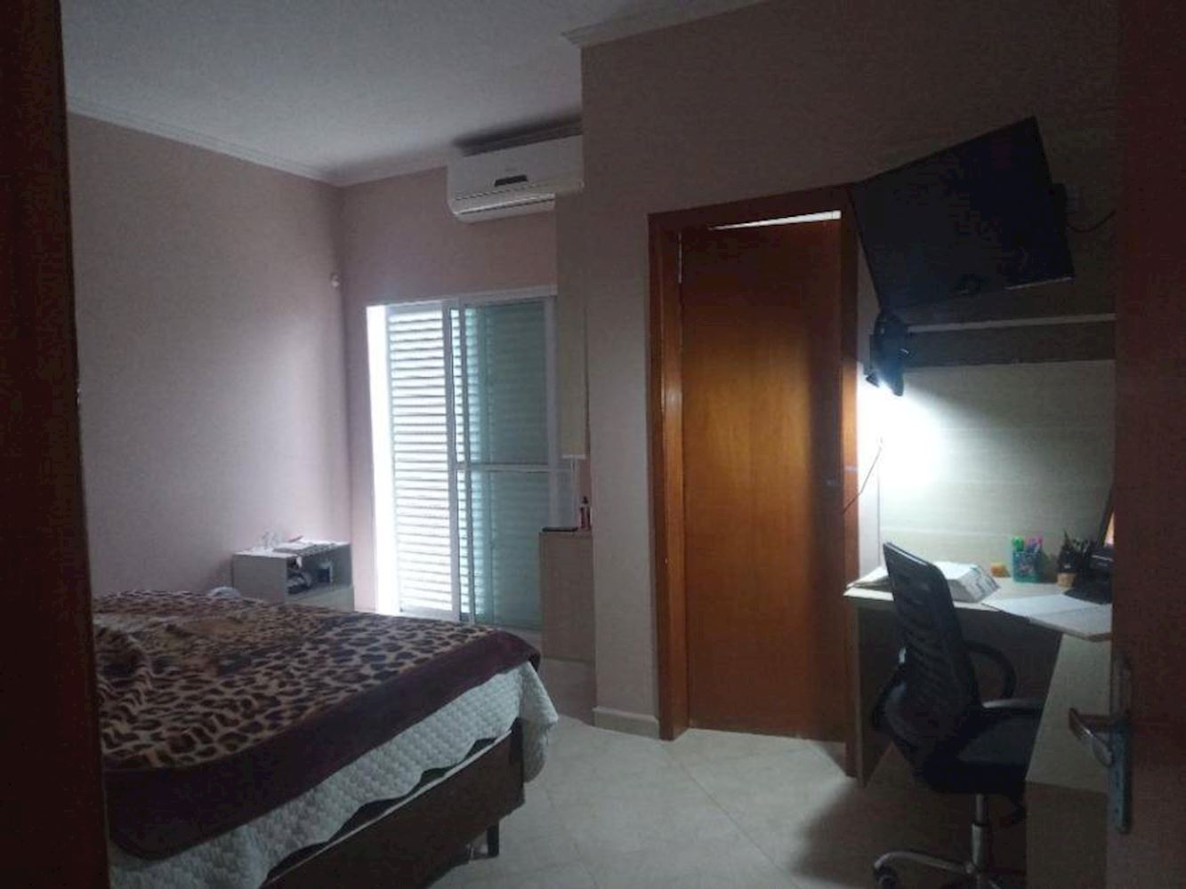 Casa no Jardim Ribamar em Peruíbe/SP, localizado em Peruíbe - SP, bairro Jardim Ribamar