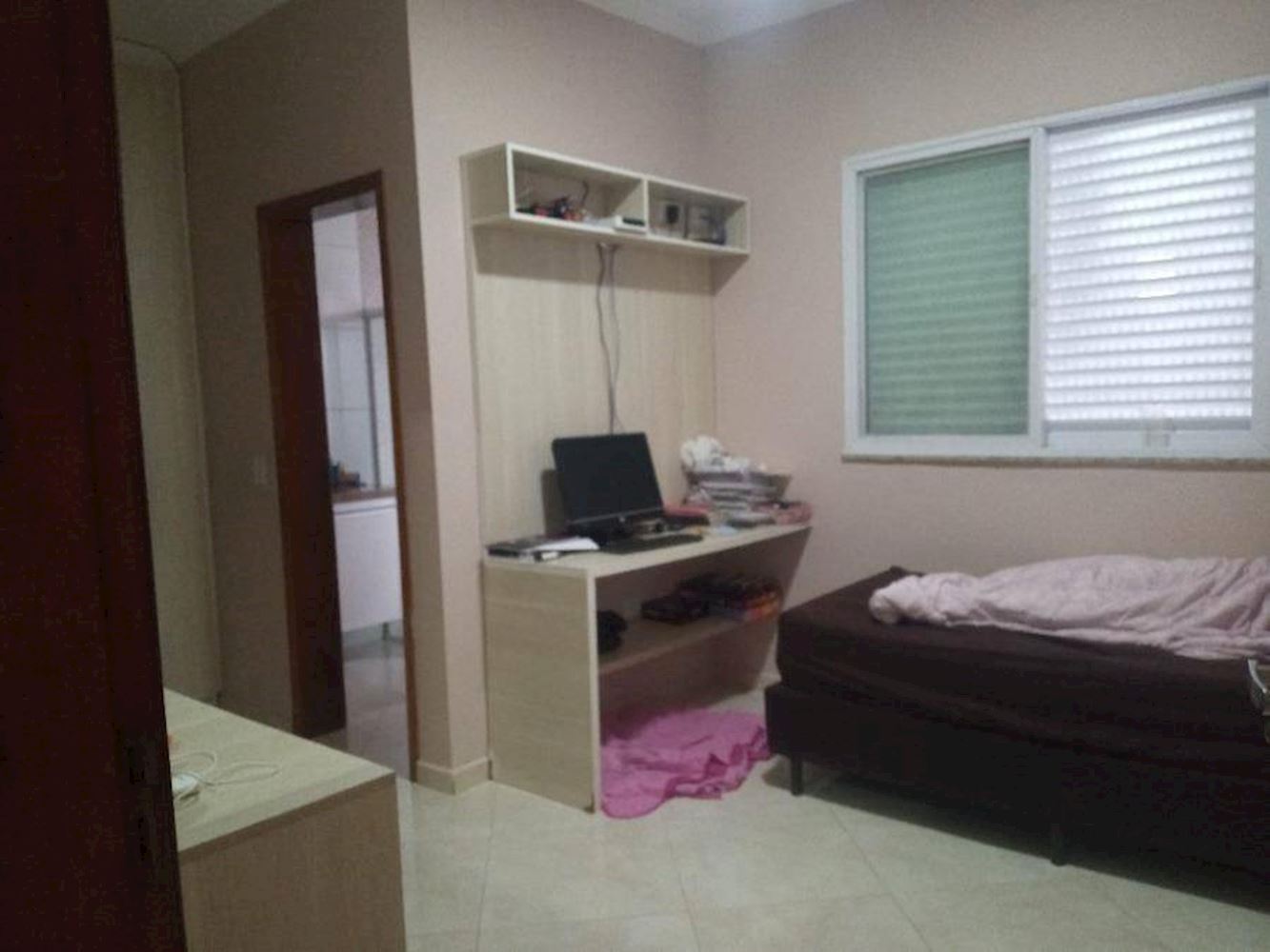 Casa no Jardim Ribamar em Peruíbe/SP, localizado em Peruíbe - SP, bairro Jardim Ribamar