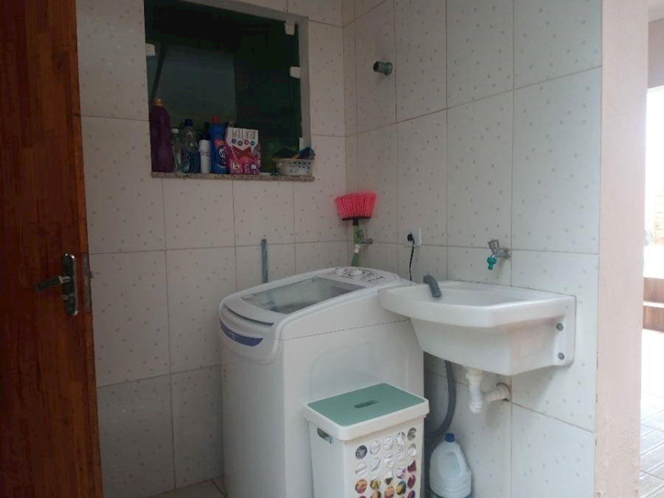 Casa no Jardim Ribamar em Peruíbe/SP, localizado em Peruíbe - SP, bairro Jardim Ribamar