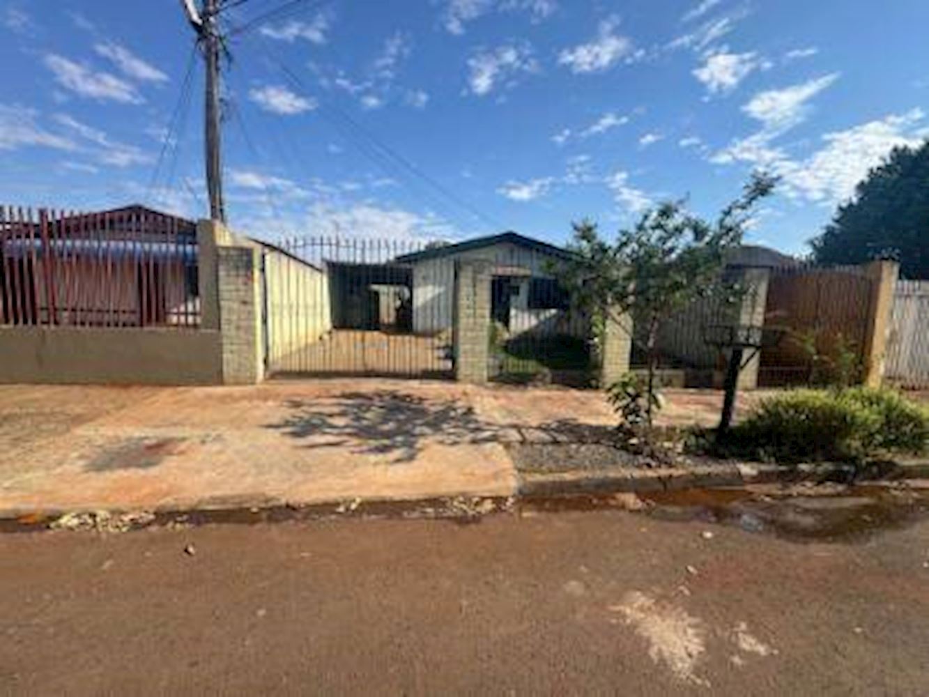 Casa em Santa Rita 3 - Londrina/PR, localizado em Londrina - PR, bairro Santa Rita 3