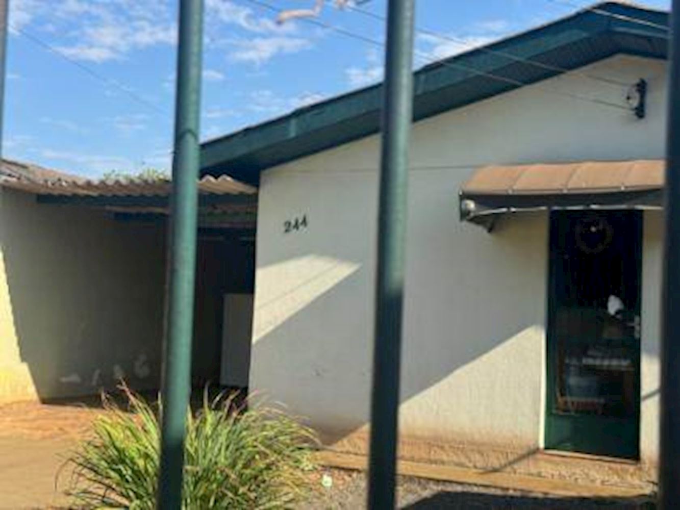 Casa em Santa Rita 3 - Londrina/PR, localizado em Londrina - PR, bairro Santa Rita 3
