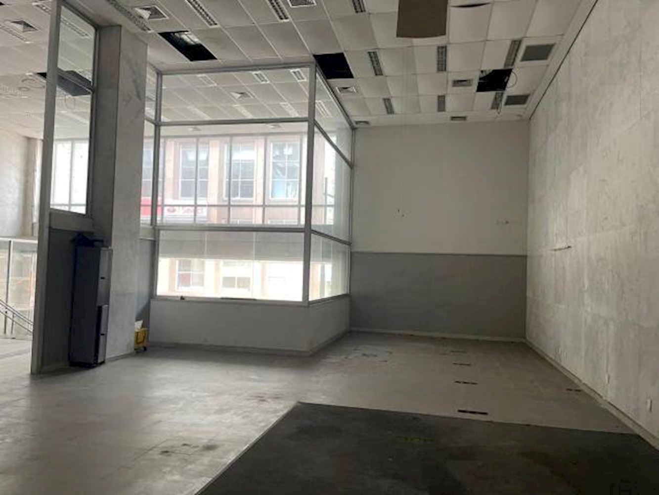 Imóvel Comercial (Ex-agência) - Centro Histórico - Porto Alegre/RS, localizado em Porto Alegre - RS, bairro Centro Historico