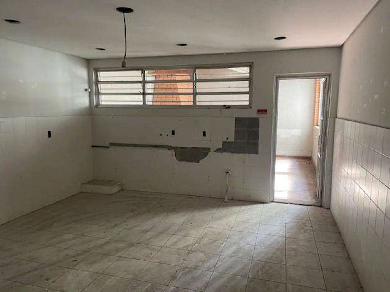 Imóvel Comercial (Ex-agência) - Centro Histórico - Porto Alegre/RS, localizado em Porto Alegre - RS, bairro Centro Historico