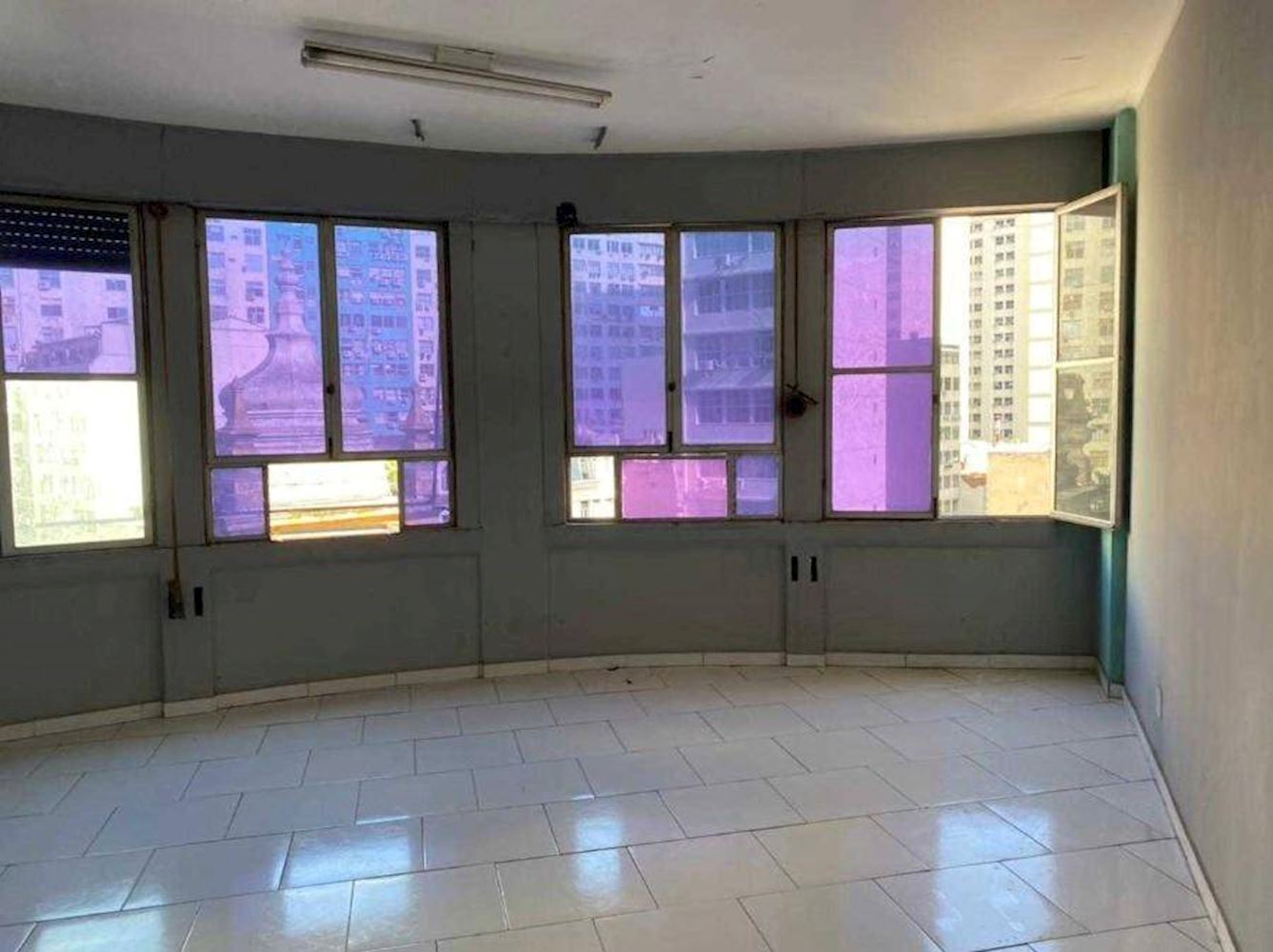Sala Comercial no Centro do Rio de Janeiro/RJ, localizado em Rio De Janeiro - RJ, bairro Centro