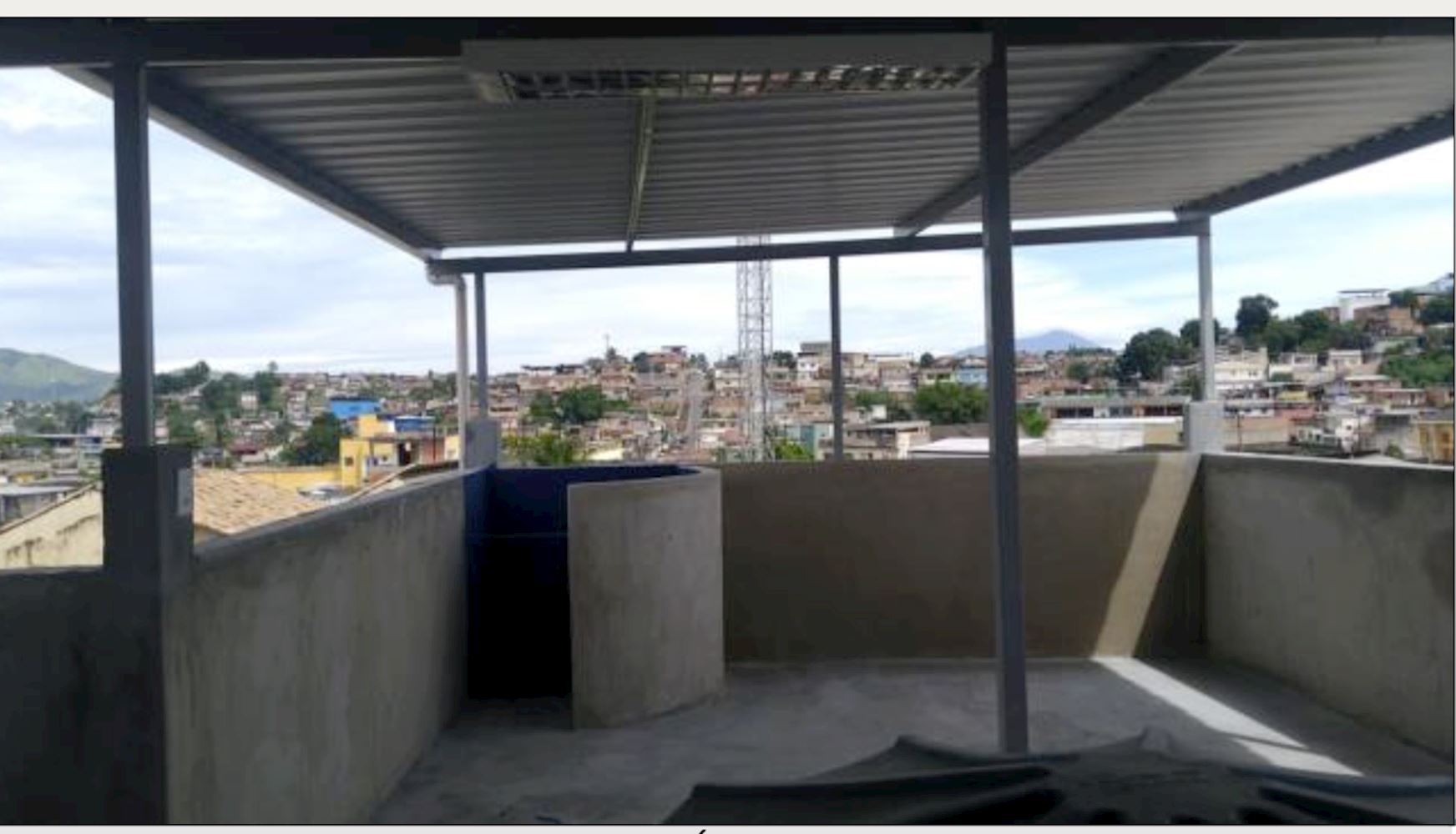 Casa em Tomazinho - São João de Meriti/RJ, localizado em São João De Meriti - RJ, bairro Tomazinho