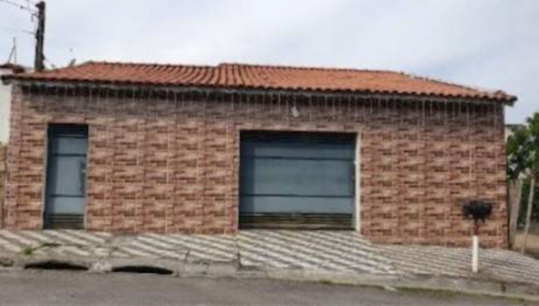 Casa no Conjunto Habitacional Vila Dos Comerciários I - Guaratinguetá/SP, localizado em Guaratinguetá - SP