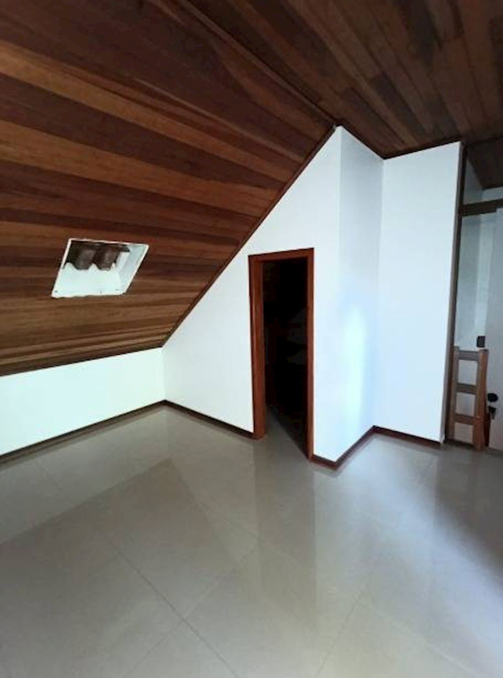 Casa em Condomínio em Serraria - Porto Alegre/RS, localizado em Porto Alegre - RS, bairro Serraria