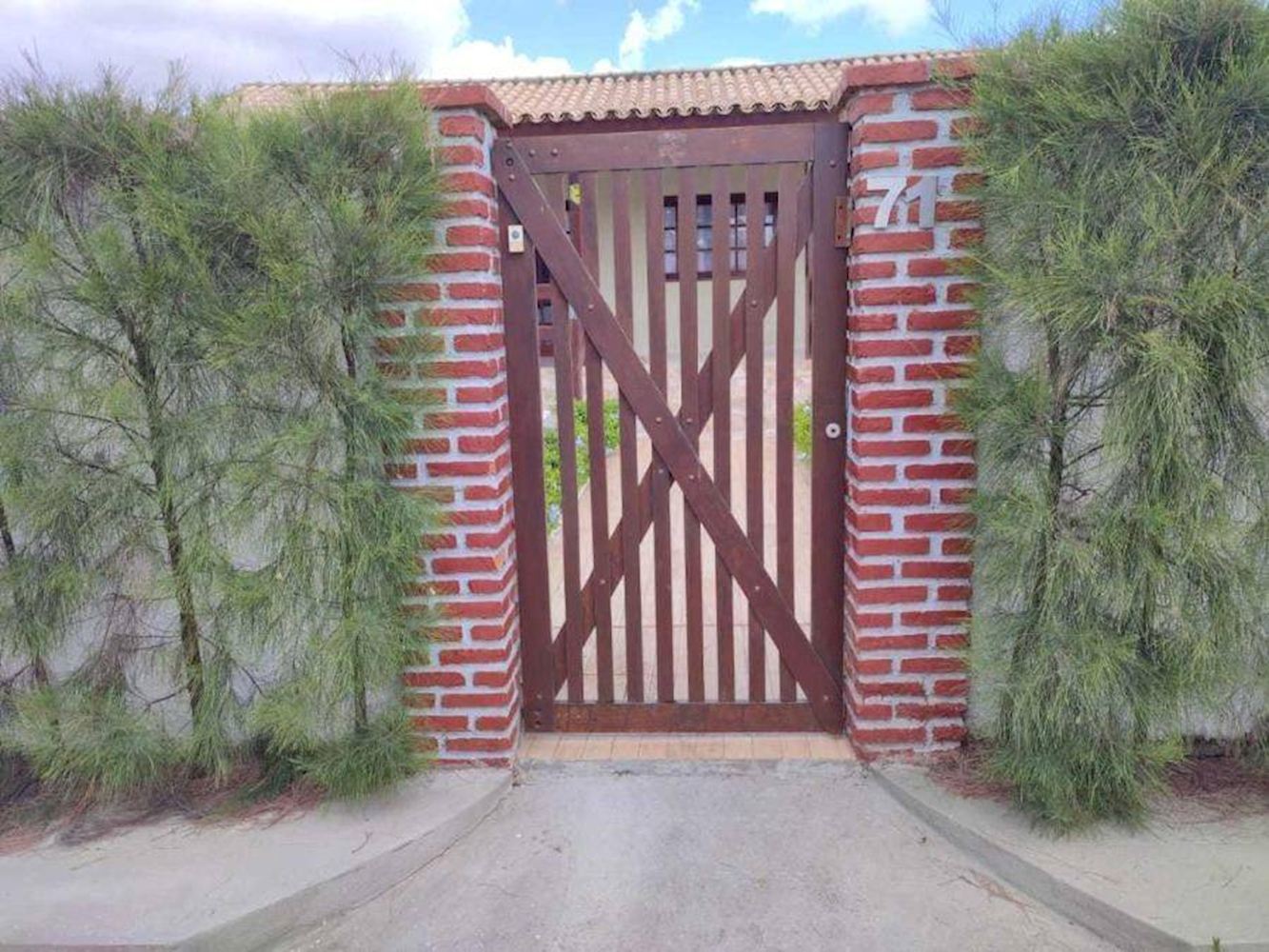 Casa em Santana - Gravatá/PE, localizado em Gravatá - PE, bairro Santana