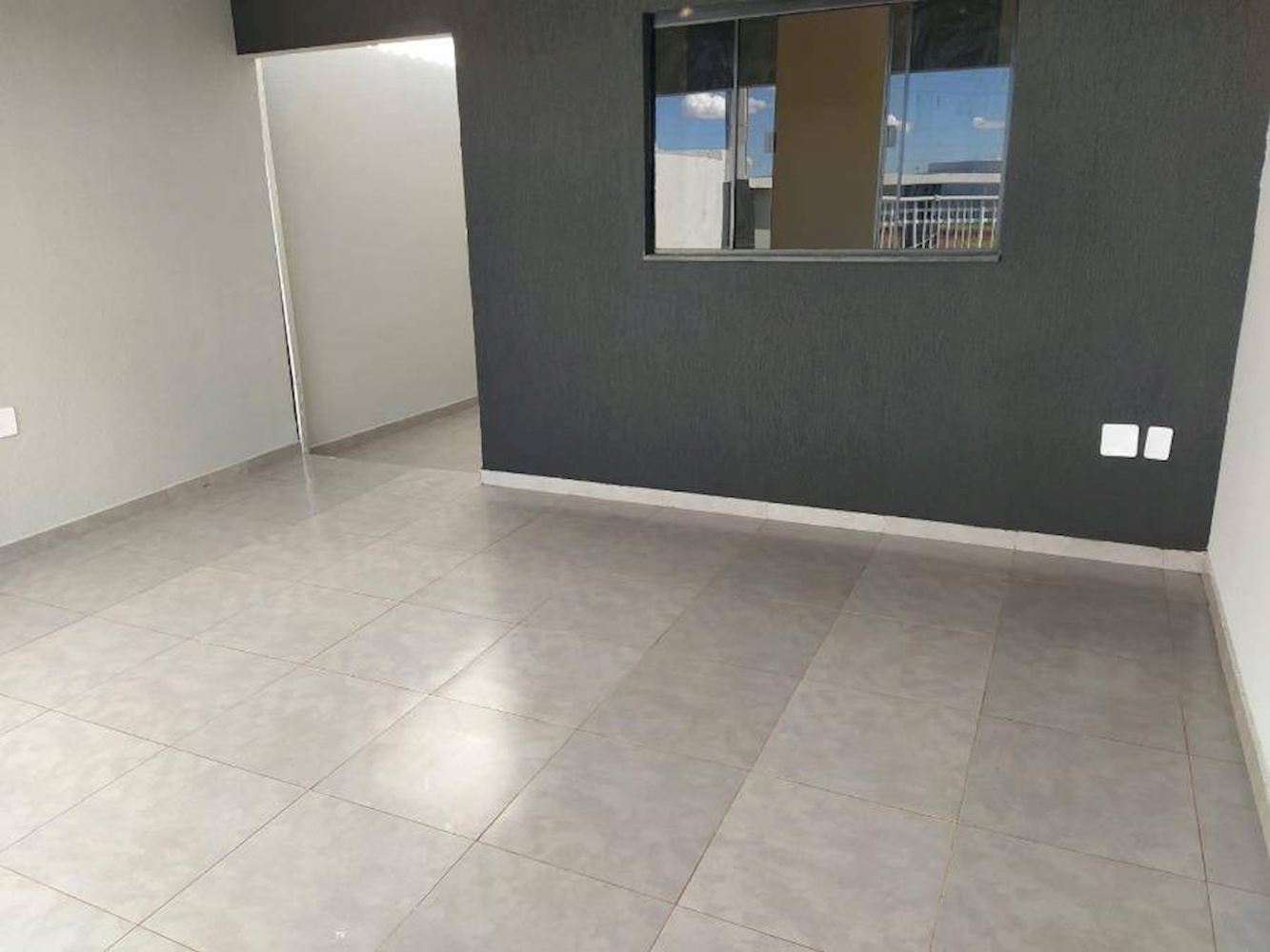 Casa no Jardim Nobre V - Rolândia/PR, localizado em Rolândia - PR, bairro Jardim Nobre V