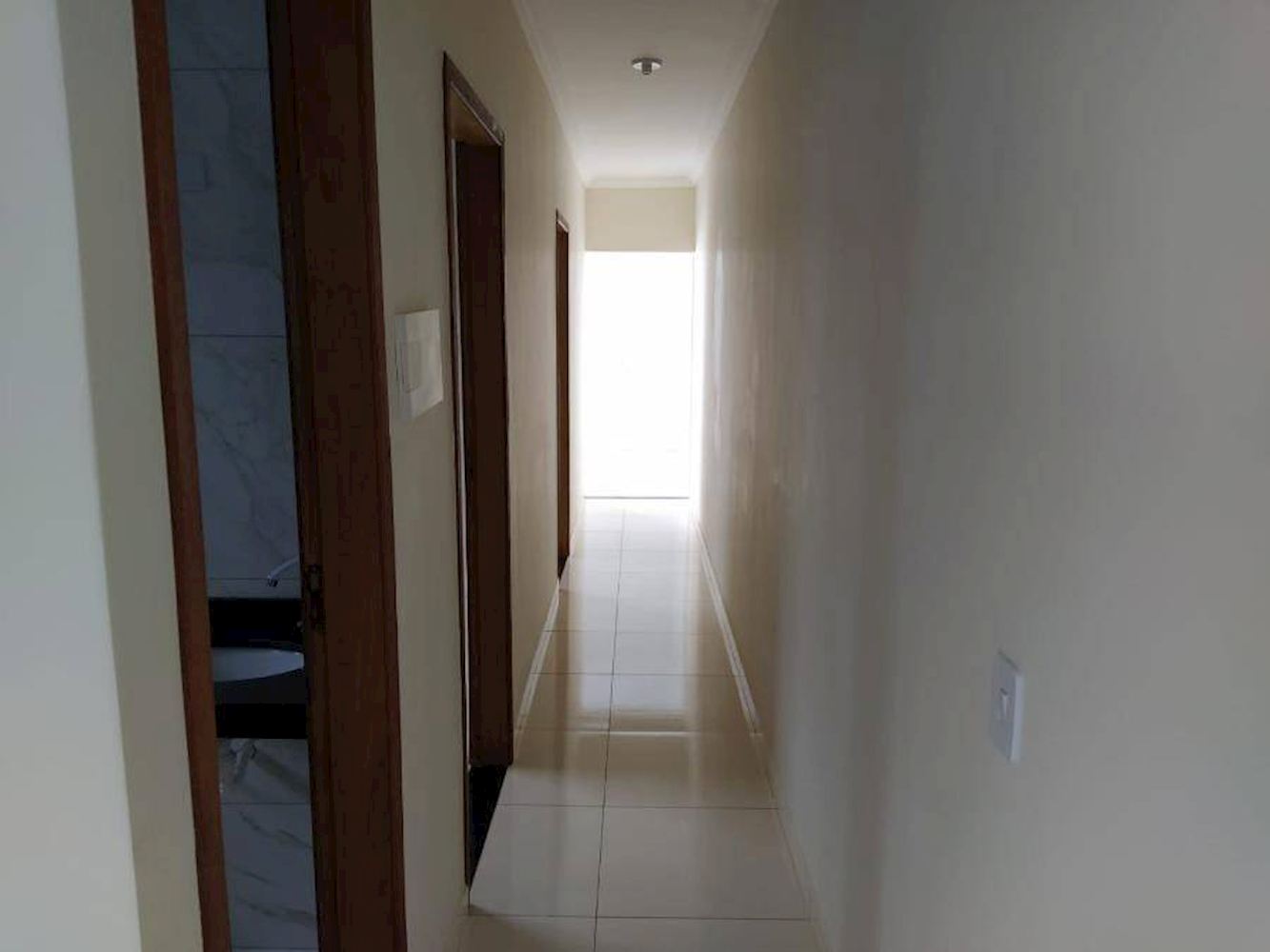 Casa no Jardim Nobre V - Rolândia/PR, localizado em Rolândia - PR, bairro Jardim Nobre V