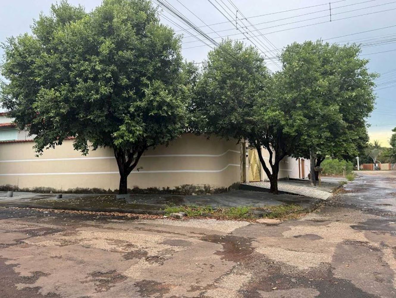 Casa, Padrão, 2 vaga(s) de garagem, localizado em Porangatu - GO, bairro Jardim Goias
