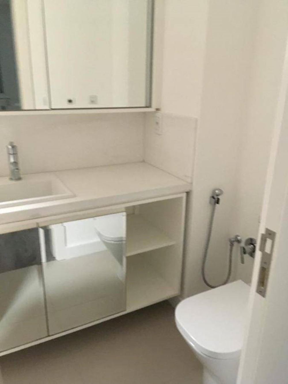 Apartamento, Padrão, 3 vaga(s) de garagem, localizado em Porto Alegre - RS