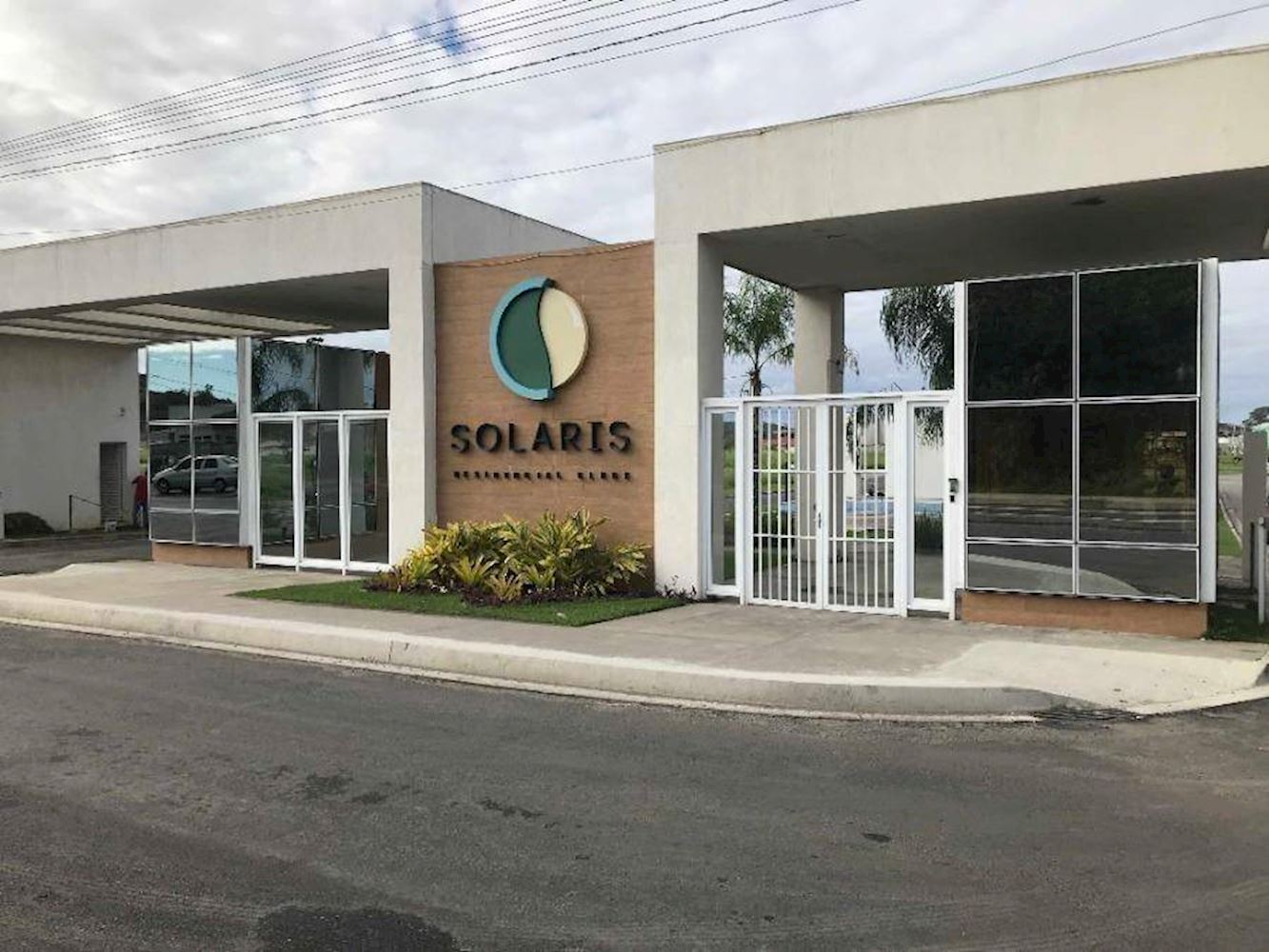 Casa no "Condomínio Solaris Residencial Clube" - Atlântico Leste Itaipuaçu - Maricá/RJ, localizado em Maricá - RJ, bairro Atlântico Leste Itaipuaçu