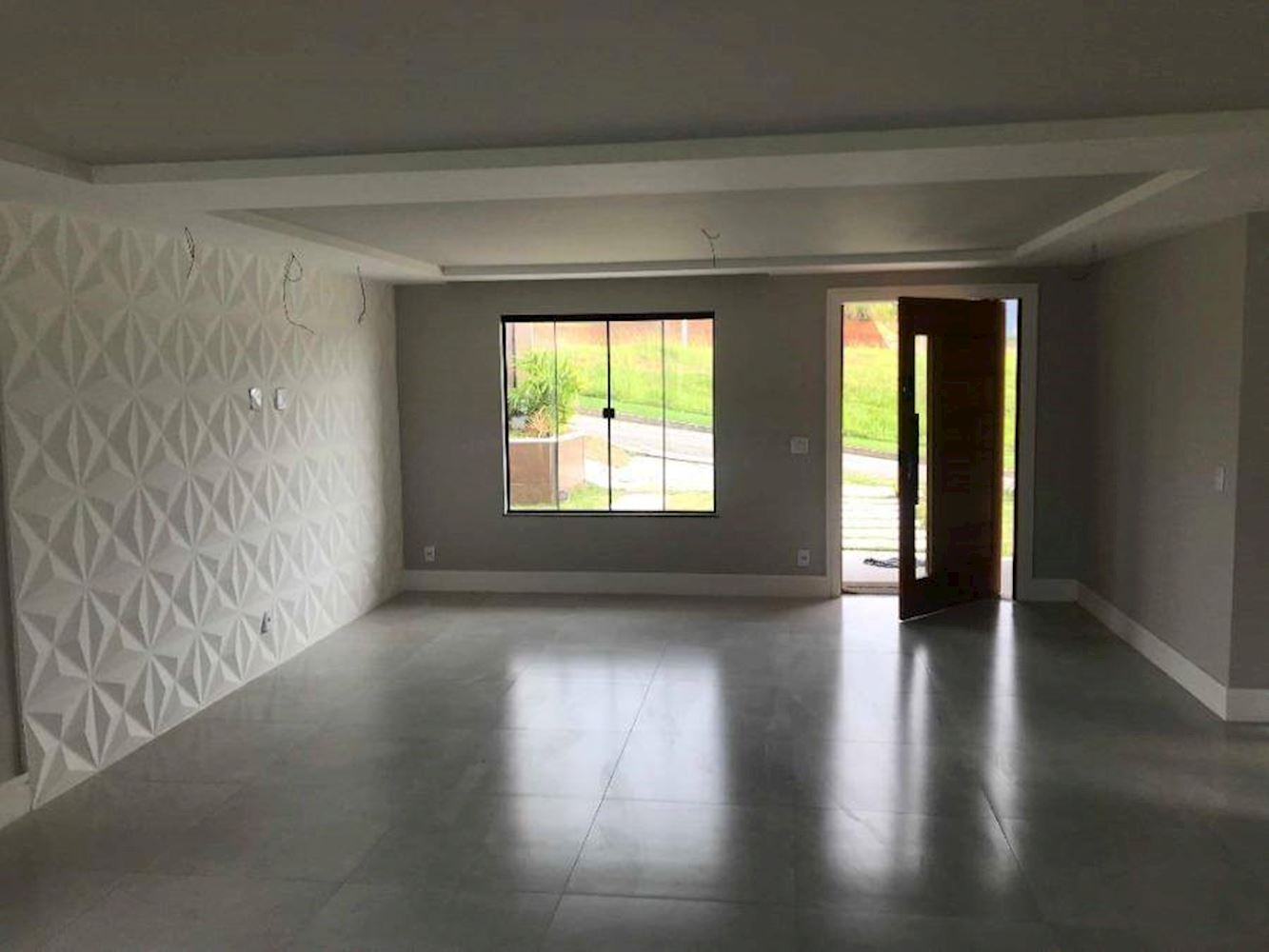 Casa no "Condomínio Solaris Residencial Clube" - Atlântico Leste Itaipuaçu - Maricá/RJ, localizado em Maricá - RJ, bairro Atlântico Leste Itaipuaçu
