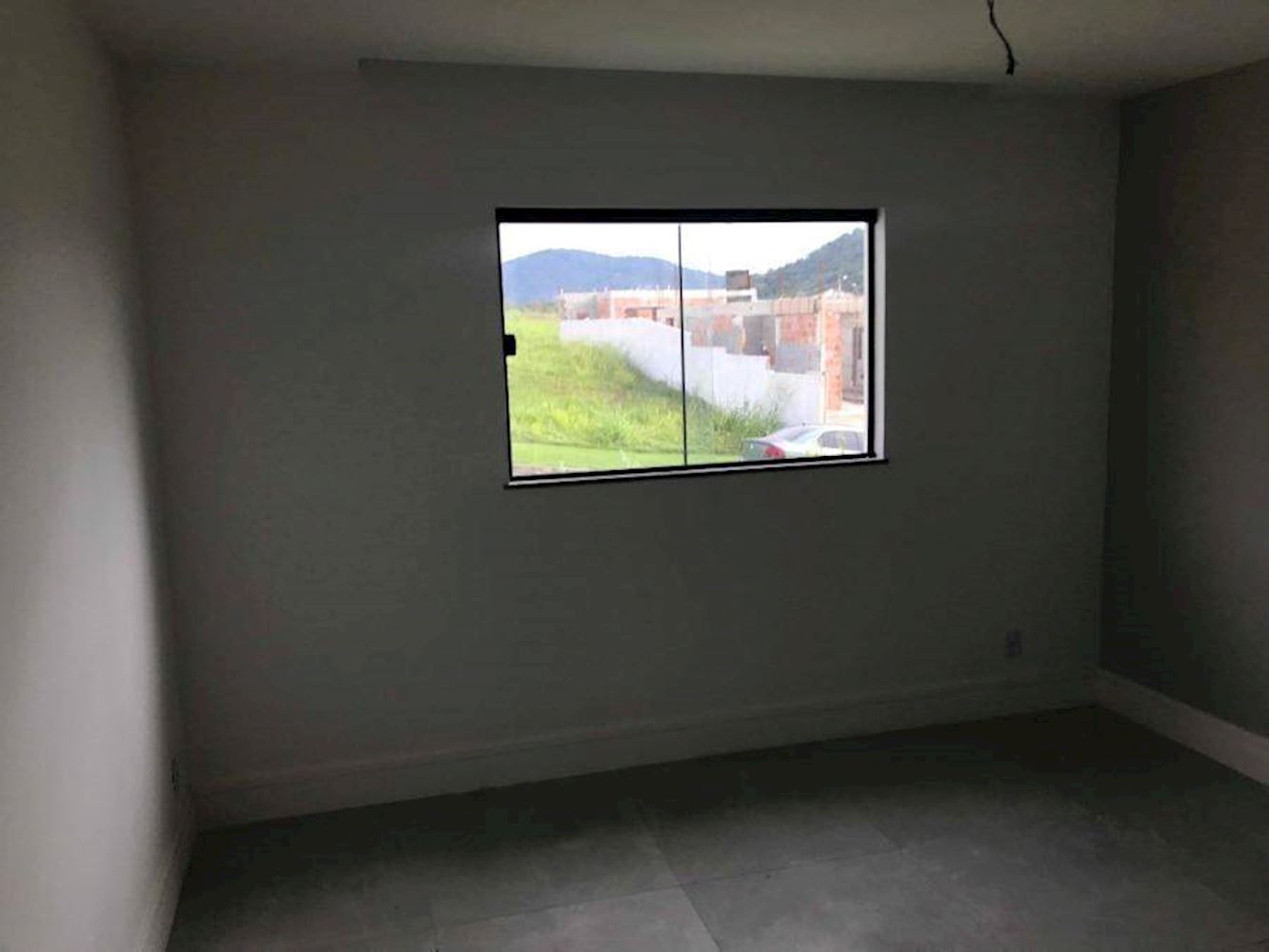 Casa no "Condomínio Solaris Residencial Clube" - Atlântico Leste Itaipuaçu - Maricá/RJ, localizado em Maricá - RJ, bairro Atlântico Leste Itaipuaçu