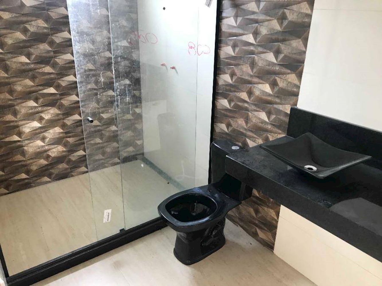 Casa no "Condomínio Solaris Residencial Clube" - Atlântico Leste Itaipuaçu - Maricá/RJ, localizado em Maricá - RJ, bairro Atlântico Leste Itaipuaçu