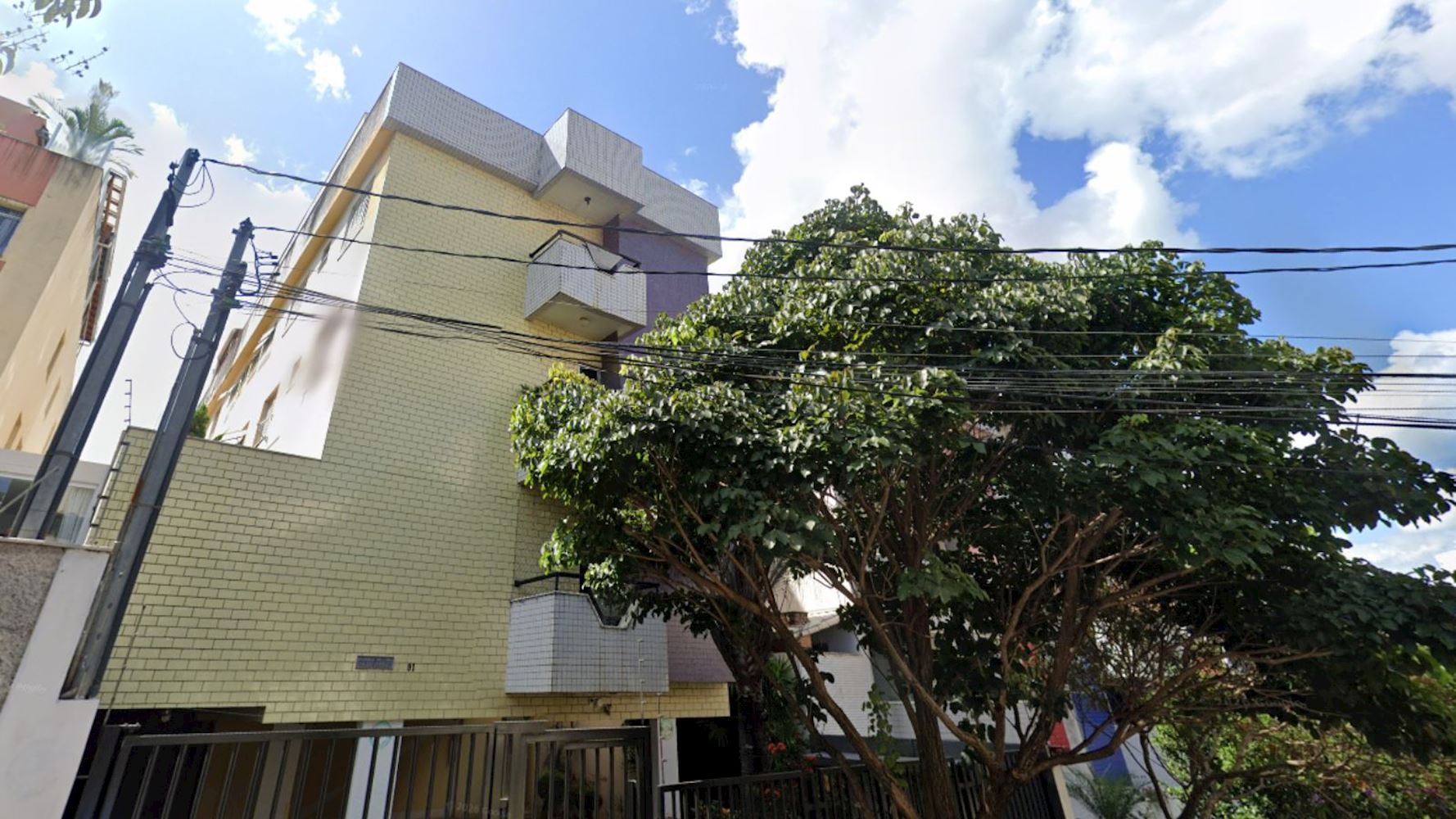 Imagem do imóvel Apartamento no "Edifício Tia Mariza"- Fernão Dias - Belo Horizonte/MG