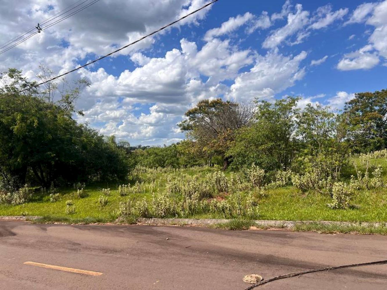 Lote, Padrão, 0 vaga(s) de garagem, localizado em Pérola - PR, bairro Perola