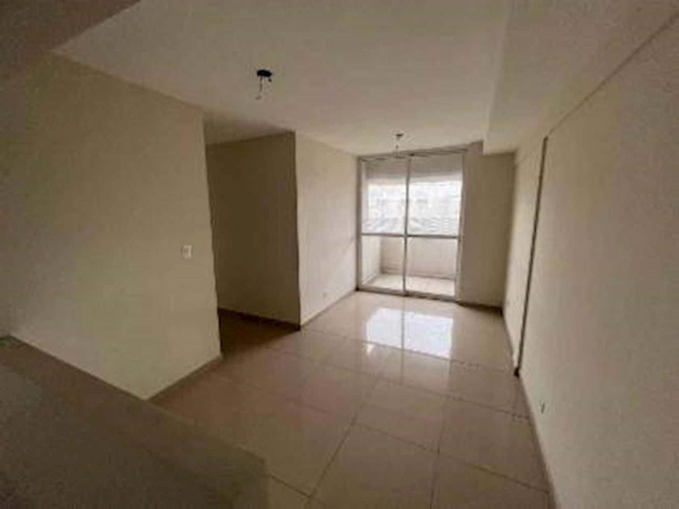 Apartamento, Padrão, 1 vaga(s) de garagem, localizado em Curitiba - PR, bairro Pinheirinho