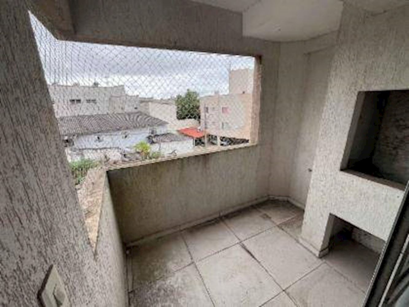 Apartamento, Padrão, 1 vaga(s) de garagem, localizado em Curitiba - PR, bairro Pinheirinho