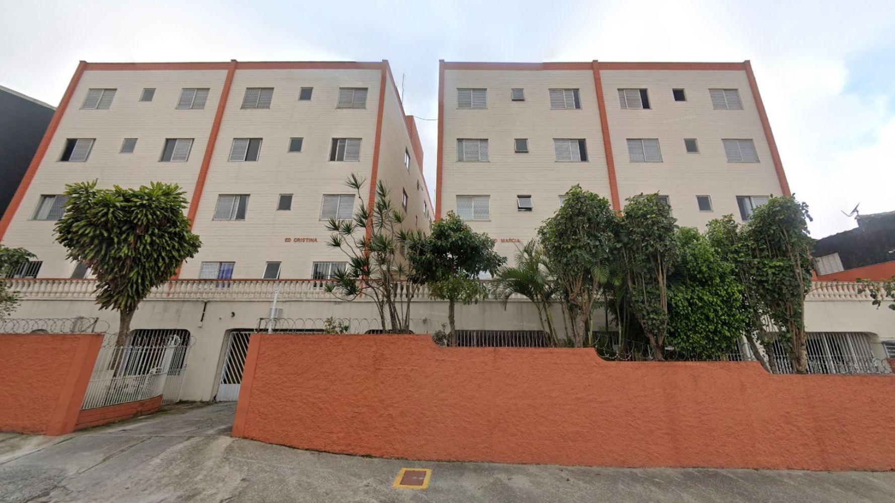 Imagem do imóvel Apartamento no "Condomínio Edifício Cristina II e Márcia II" - Vila Santa Luzia - São Bernardo do Campo/SP