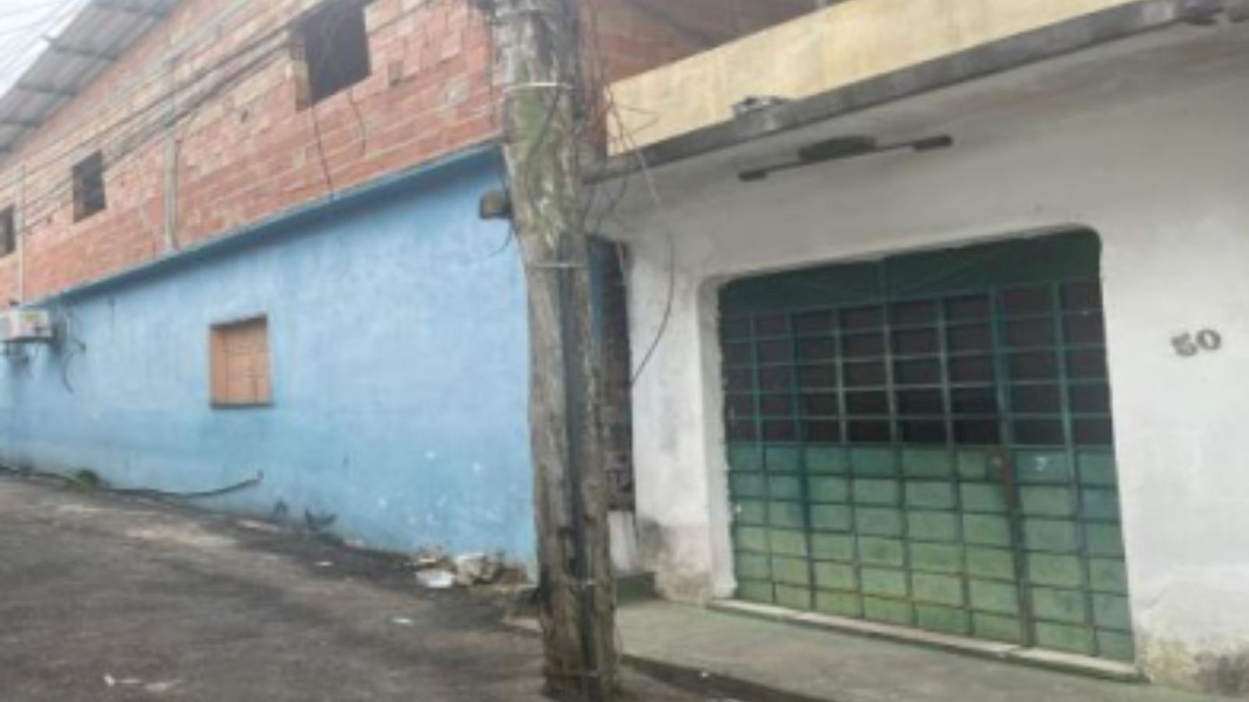 Casa na Colônia Oliveira Machado em Manaus/AM, localizado em Manaus - AM, bairro Colônia Oliveira Machado