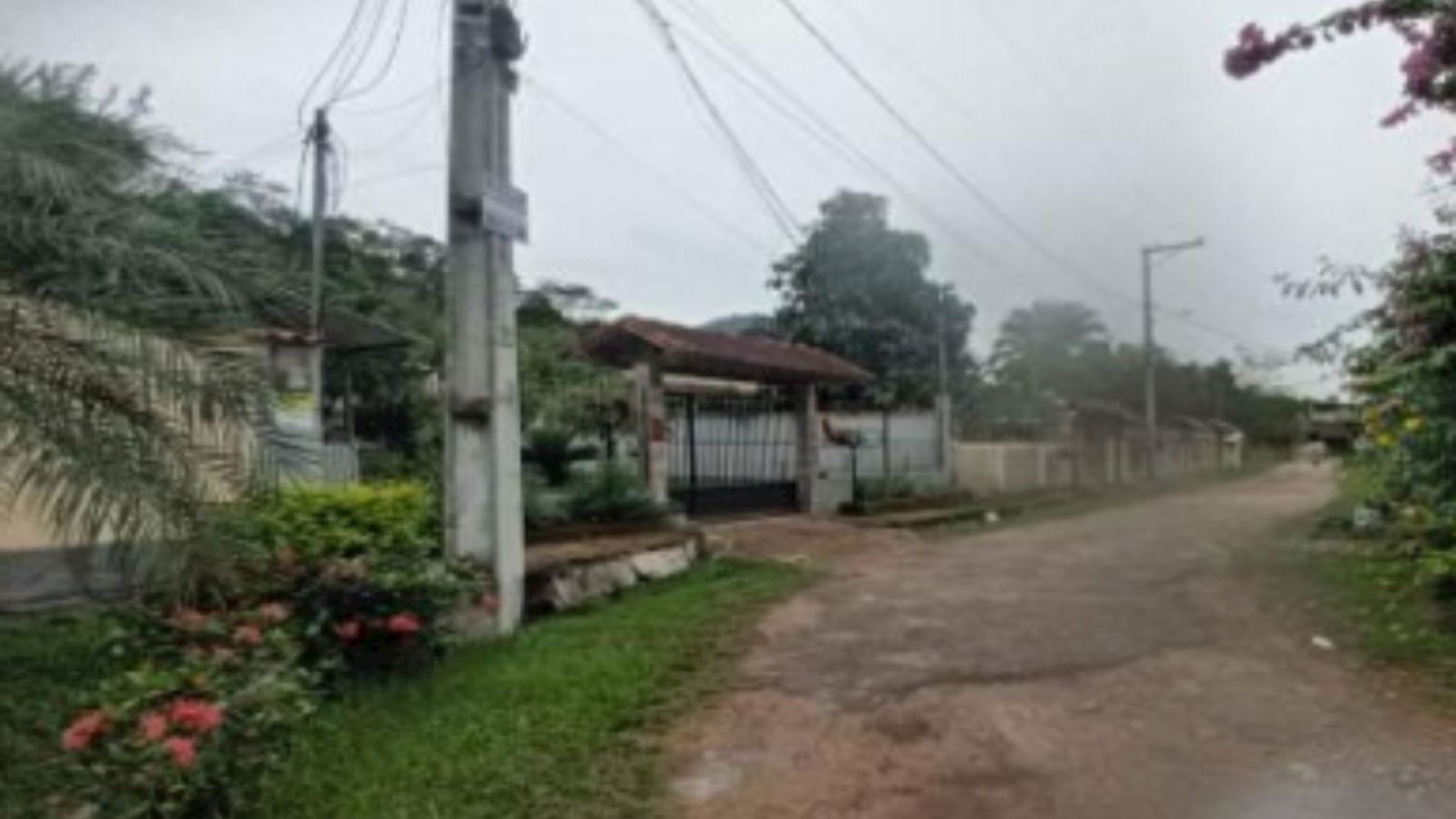 Casa na Granja Cadetes Fabres em Guapimirim/RJ, localizado em Guapimirim - RJ, bairro Granja Cadetes Fabres